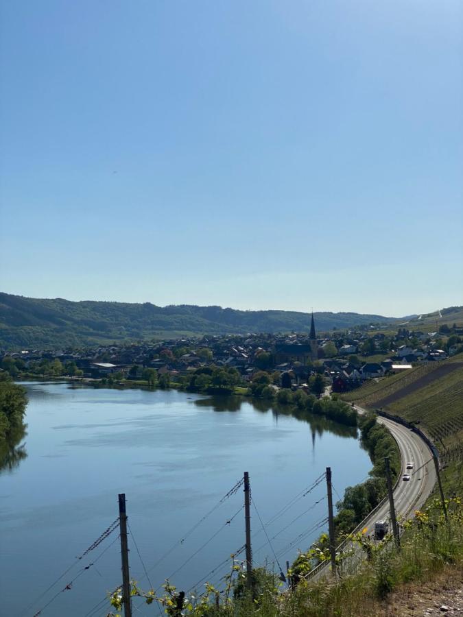 Hotel Springiersbacher-Hof Креф Экстерьер фото